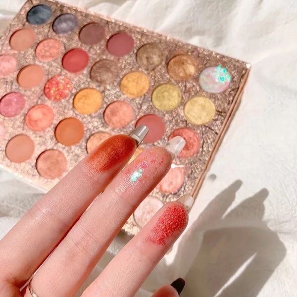 Eeve Beauty eyeshadow party palette 70g - British product