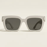 Gucci GG1689S svarte firkantede solbriller for kvinner, UK-versjon