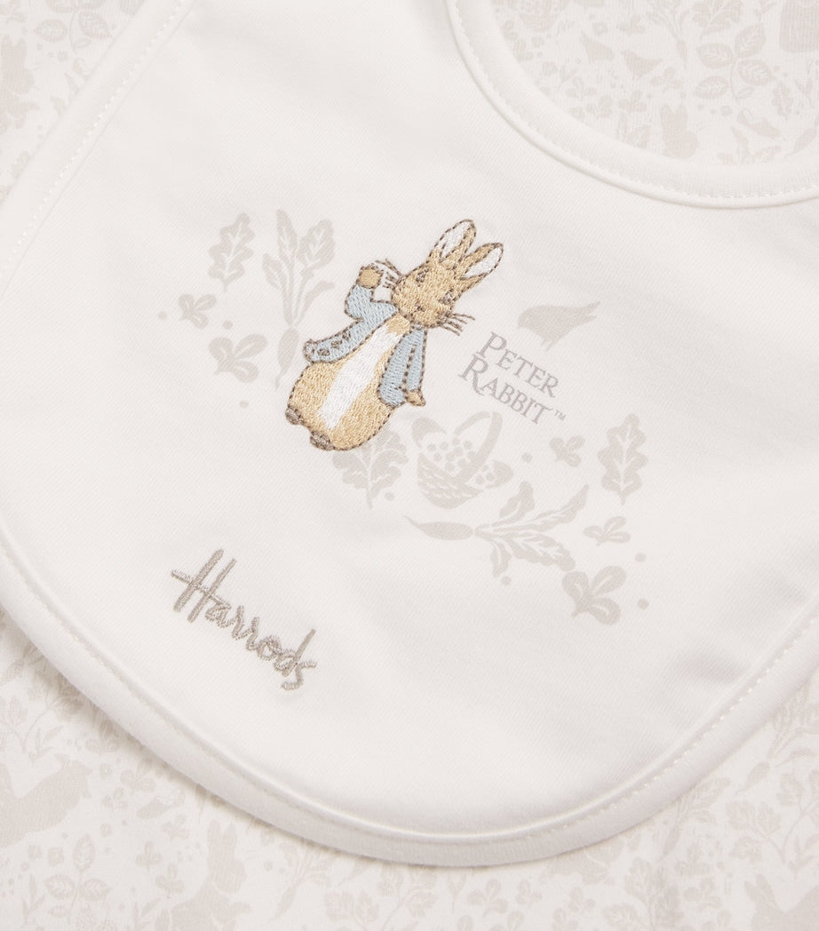 Harrods baby gift set Peter Rabbit 0-9 months, UK version