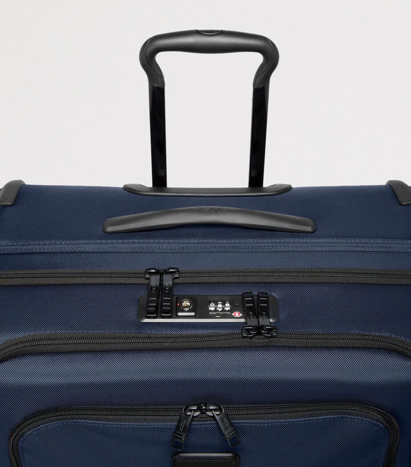 Tumi expandable check-in suitcase with 4 wheels, 78.5cm (British brand)
