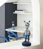 Lladró Big The Guest porcelain figurine by Kzeng Jiang, UK version