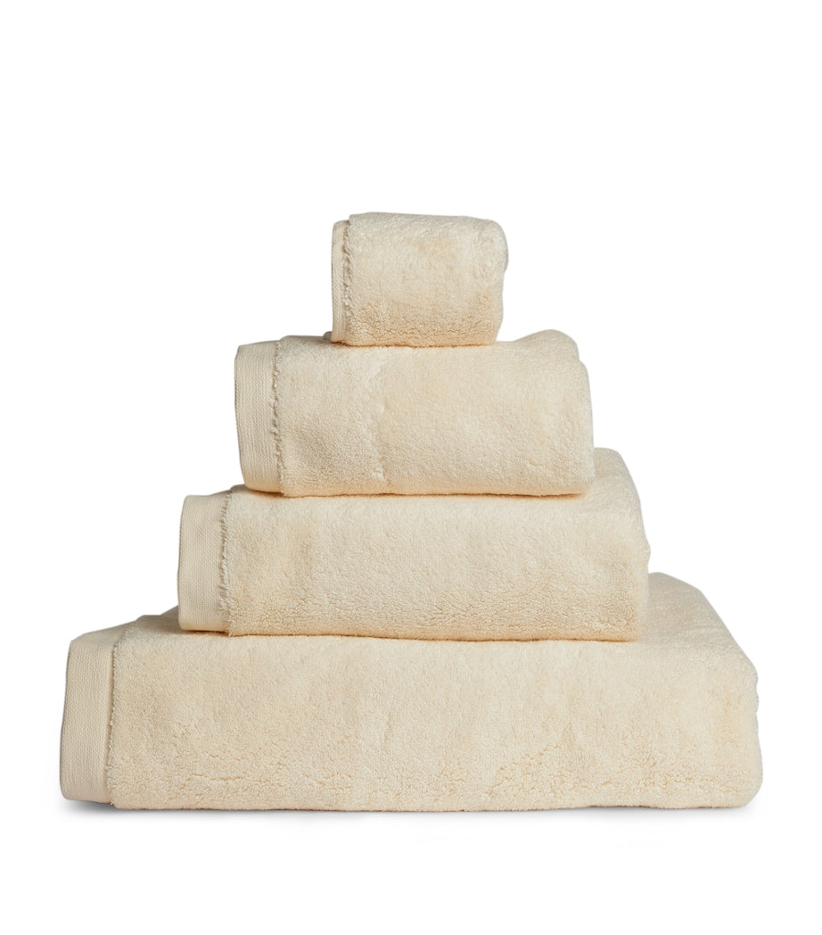 Hamam Olympia bath towel 76cm x 142cm (British brand)