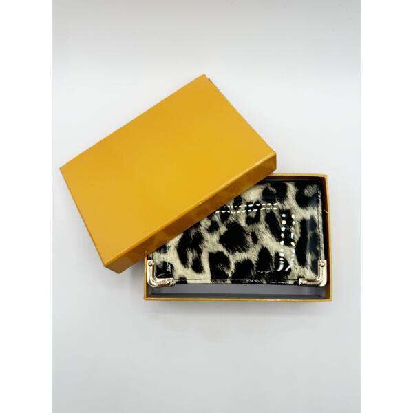 SVNX leopard print purse black leopard 15cm (British brand)