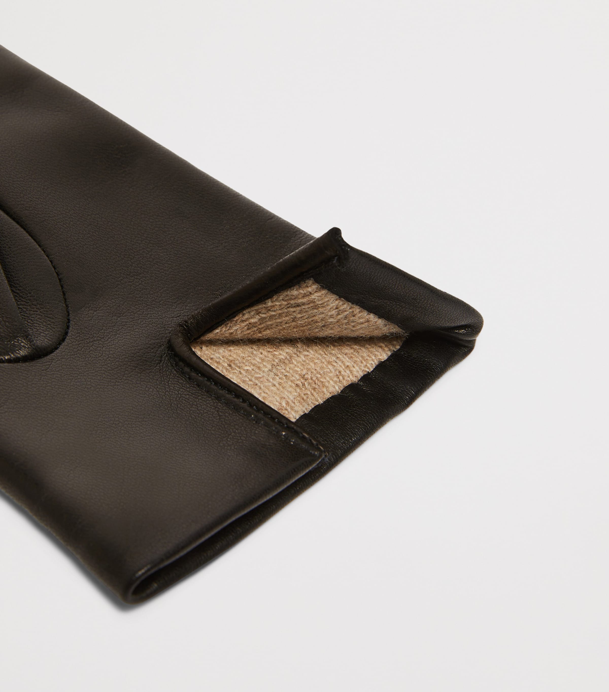 Max Mara lamb leather gloves with wool lining (British brand)