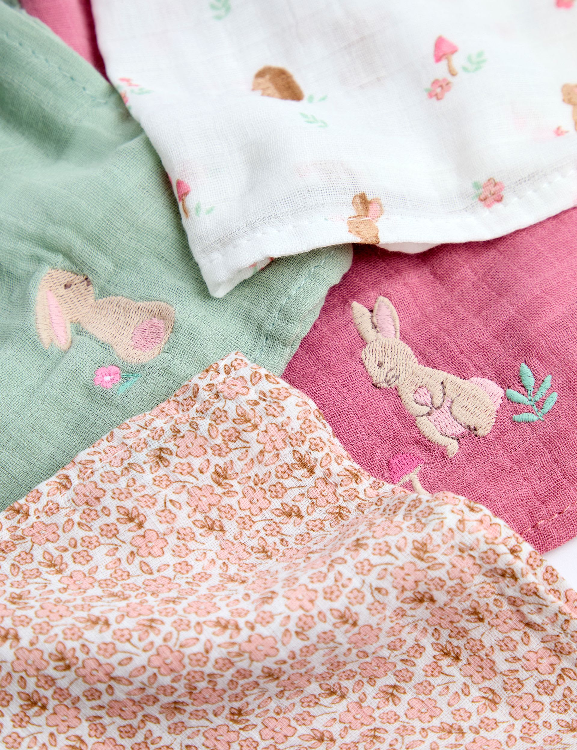 JoJo Maman Bébé 5 pack woodland muslin squares (British brand)