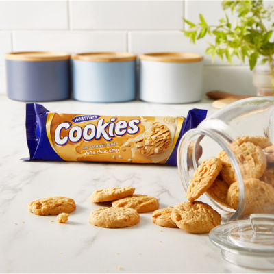 McVitie's white chocolate chip cookies chunky 150g - British product