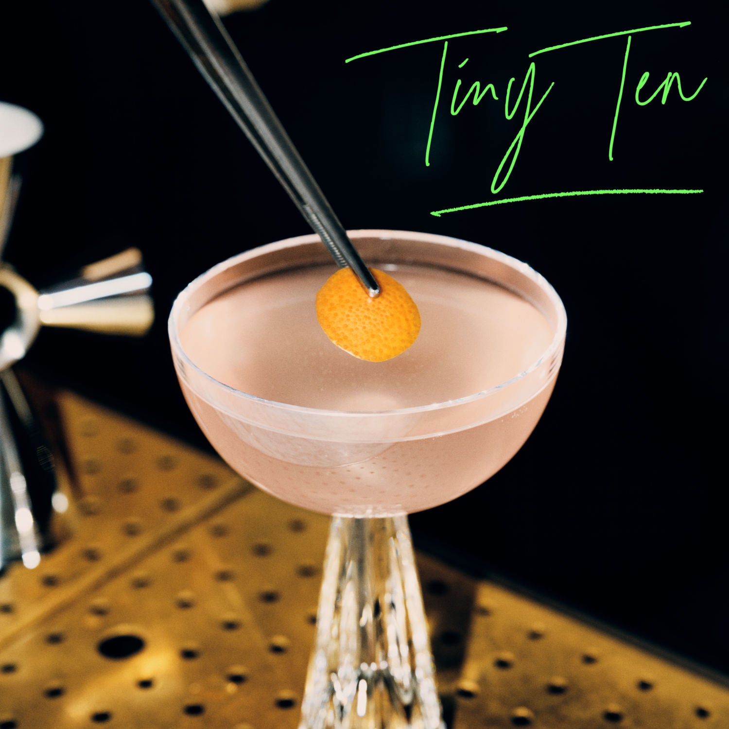 Tanqueray No. Ten London Dry Gin 700ml bottle (British brand)