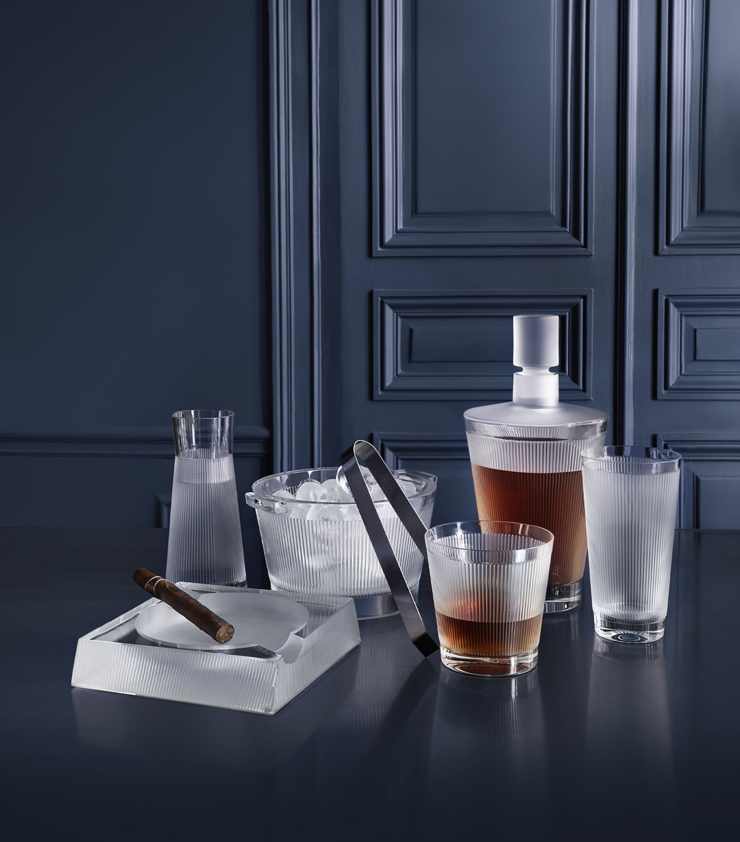 Lalique Wingen glass ice bucket, UK version