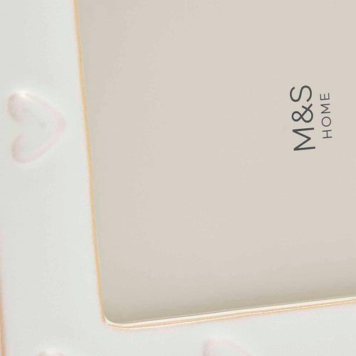 M&S ceramic heart photo frame white 4x6 inch, imported from the UK