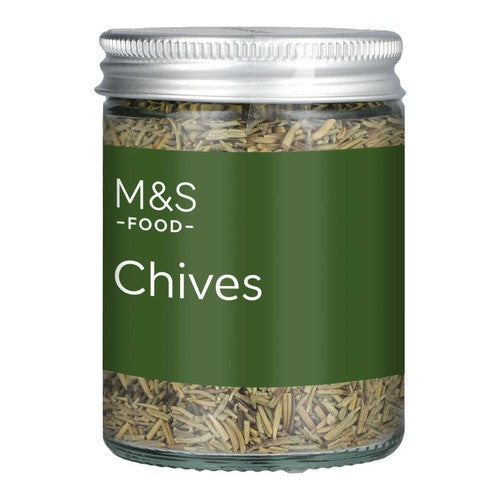 M&S Dried Chives 4g, imported from the UK
