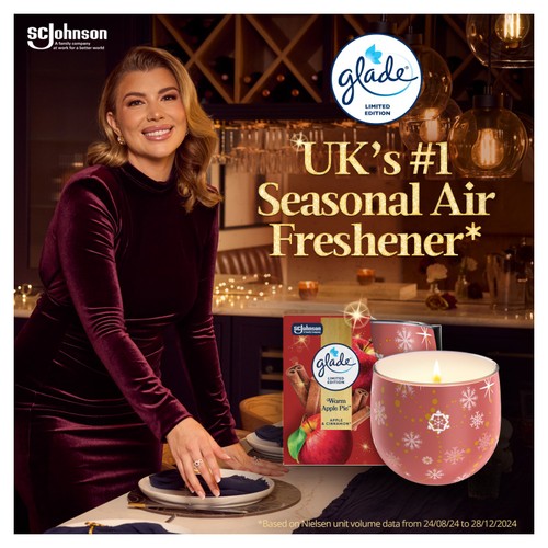 Glade Festive Candle Warm Apple Pie