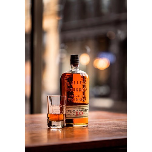 Botella de bourbon Bulleit de 10 años - Producto británico