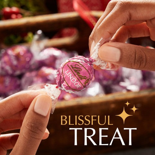Lindt Lindor strawberries and cream chocolate truffles 200g box, UK version