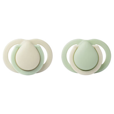 Tommee Tippee newborn soothers extra small 2-pack, imported from the UK