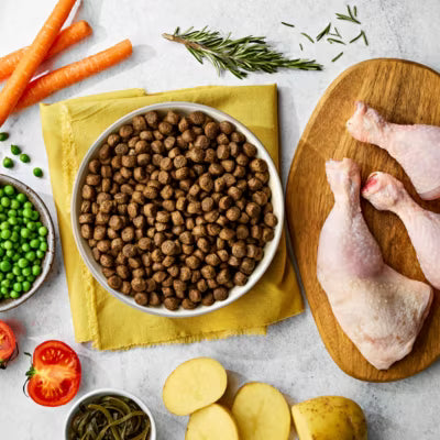 Naturo Natürliches Hundefutter Huhn mit Kartoffel &amp; Gemüse für erwachsene Hunde 2kg