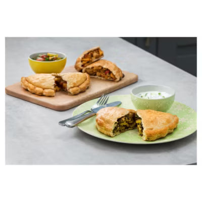 Ginsters vegan Moroccan vegetable pasty 180g, UK version
