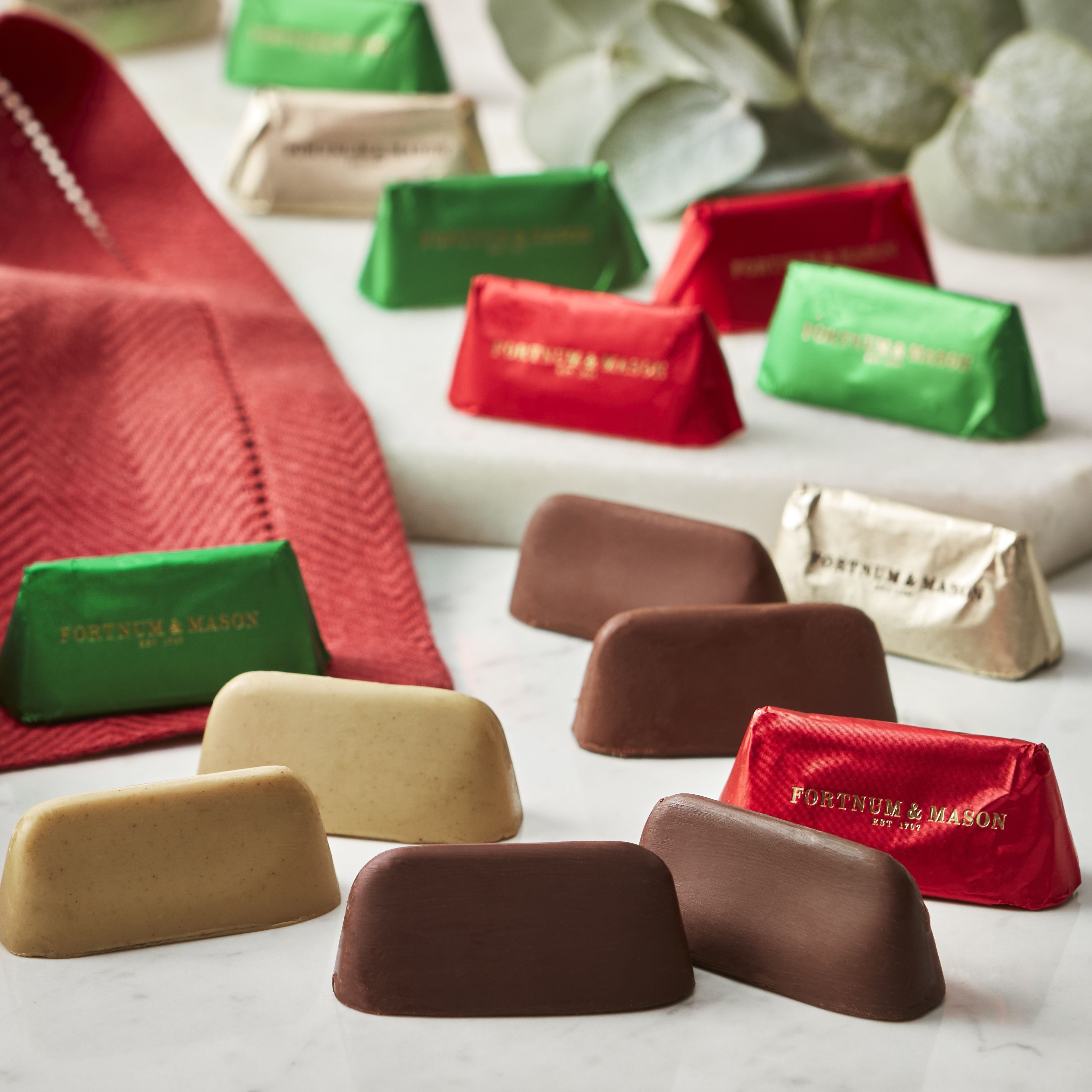 Gianduja chocolate selection box 180g, imported from the UK