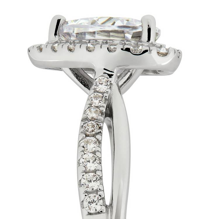 Revere engagement ring with heart cubic zirconia stones, UK version