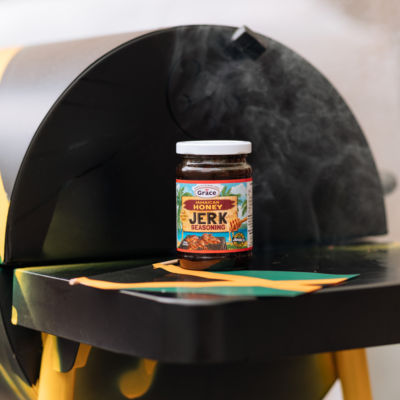 Grace Jamaican Honey Jerk Seasoning 330g - British product