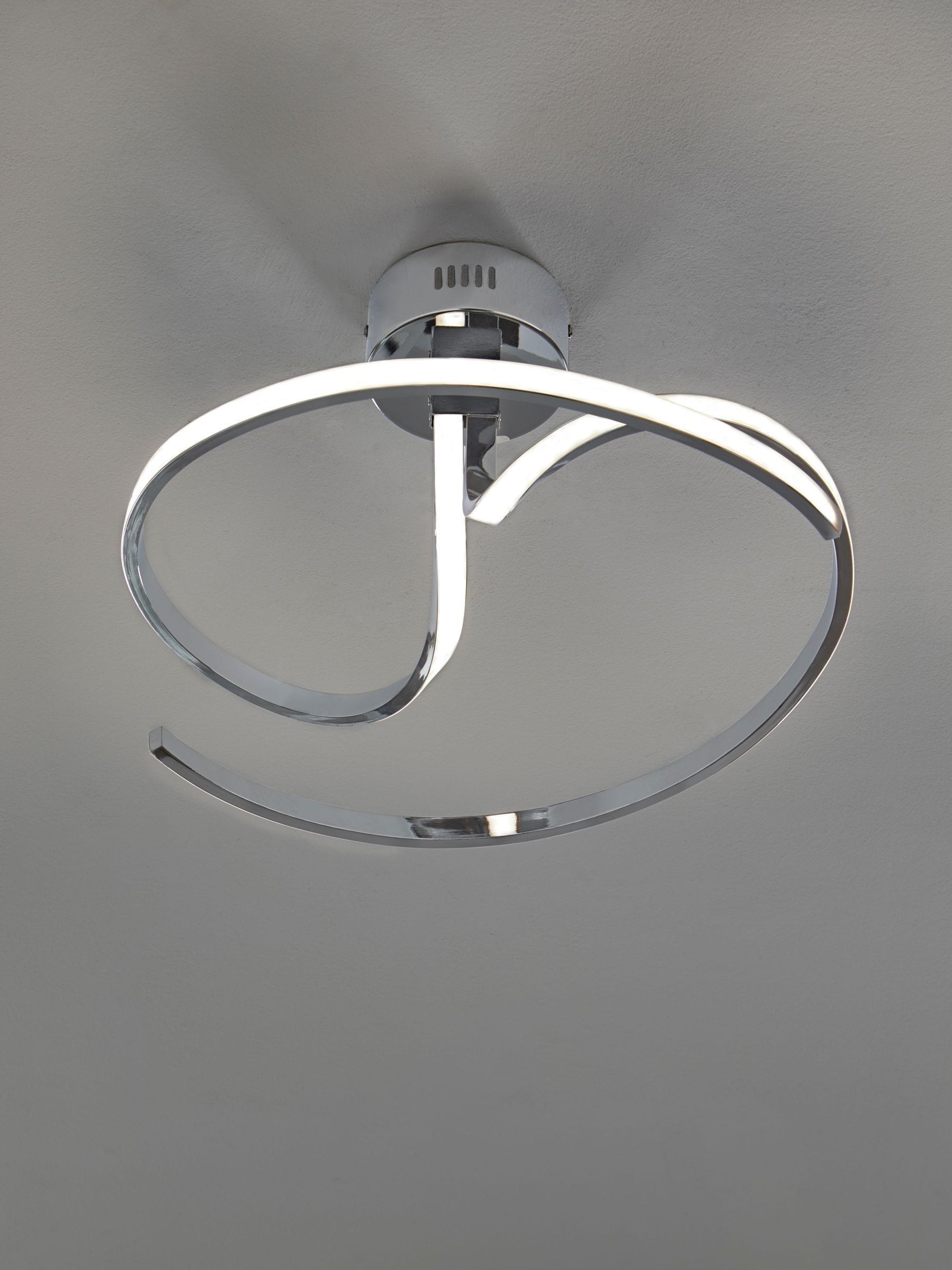 إضاءة سقف كروم نحتية LED بتصميم ذراعين - منتج بريطاني