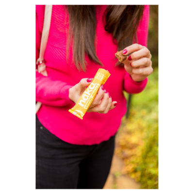 Nakd Lemon Drizzle قضيب فاكهة ومكسرات 35 جرام (علامة تجارية بريطانية)
