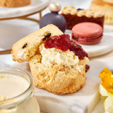 Fruit scone with sultanas and butter (British brand)