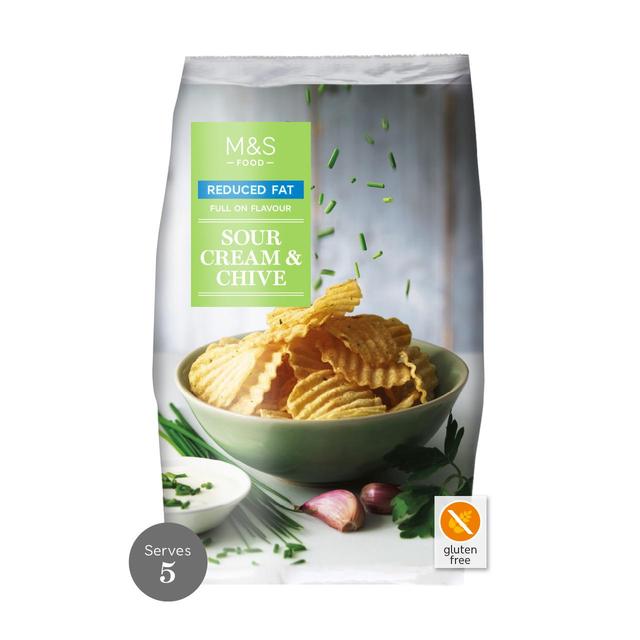 M&S Reduced Fat Sour Cream & Chive Crisps   150g