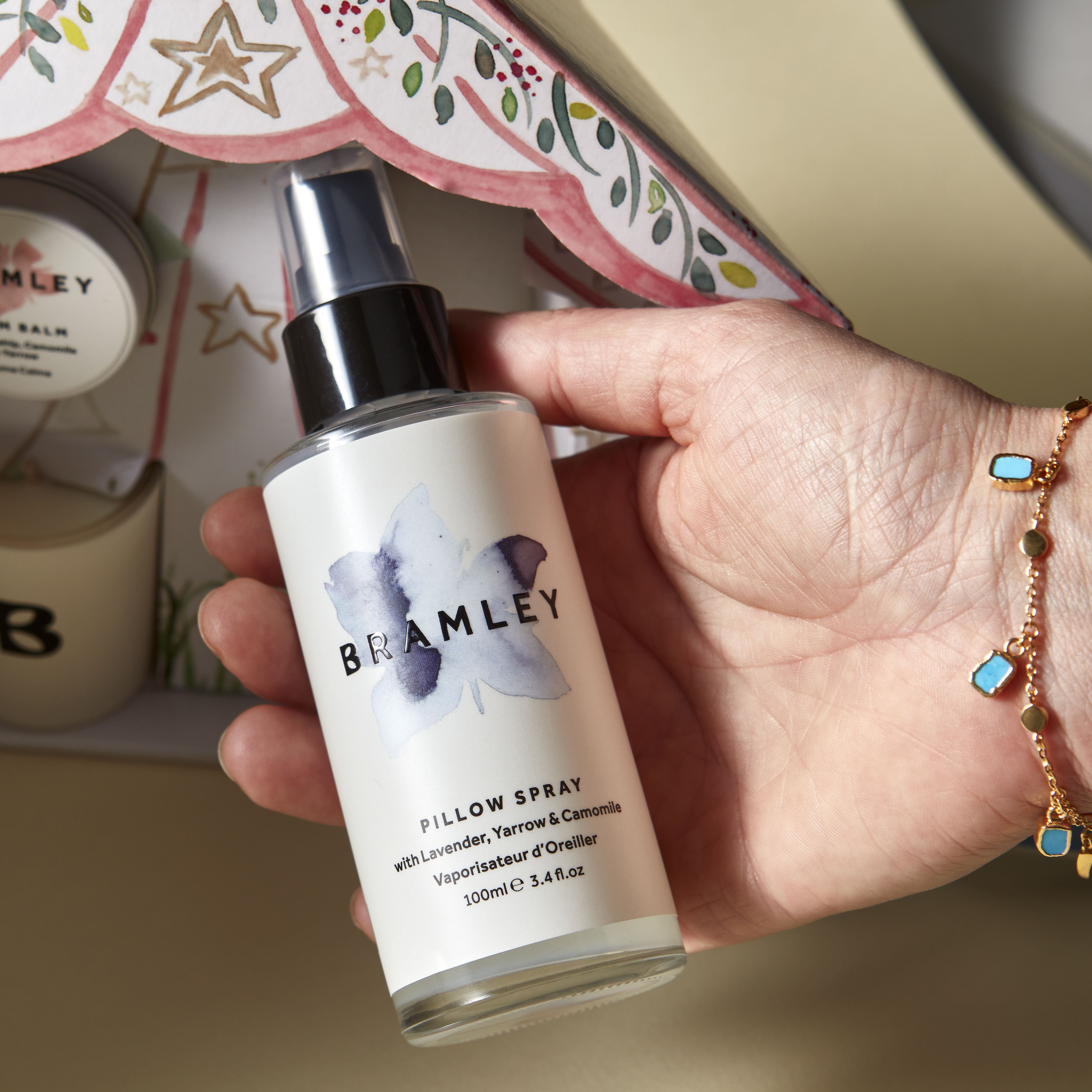 Bramley Wellbeing Tent Gift Set with natural bath products, UK version