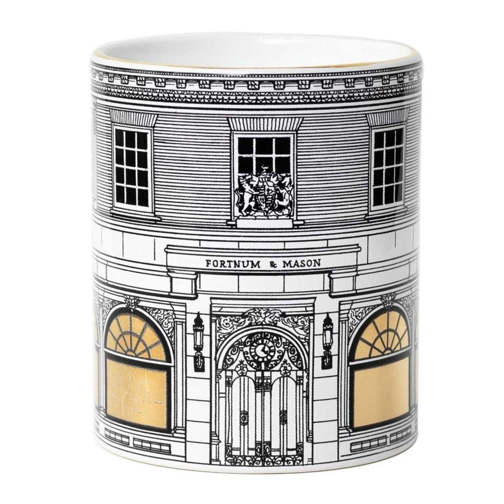 Rory Dobner Piccadilly London Facade candle 9x16.5cm, imported from the UK