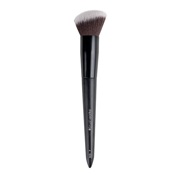 No7 Brushworks Angled Blush Brush - British product