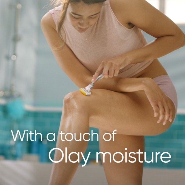 Venus Comfort Glide with Olay Razor + 3 Blades GOODS M&S   