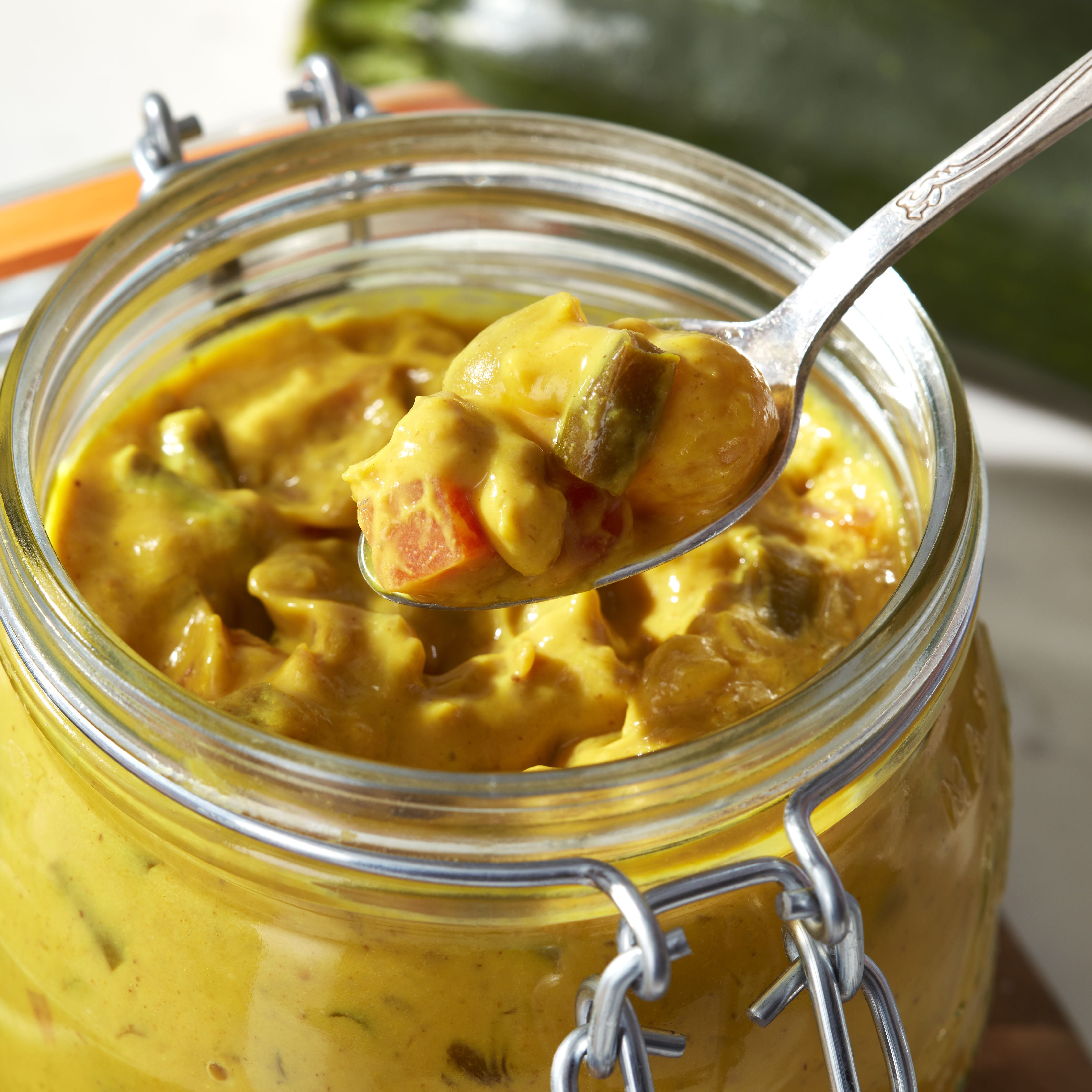 Piccadilly piccalilli pantry jar 575g (British brand)