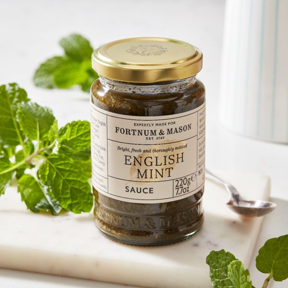 Mint sauce 220g jar with English mint (British brand)