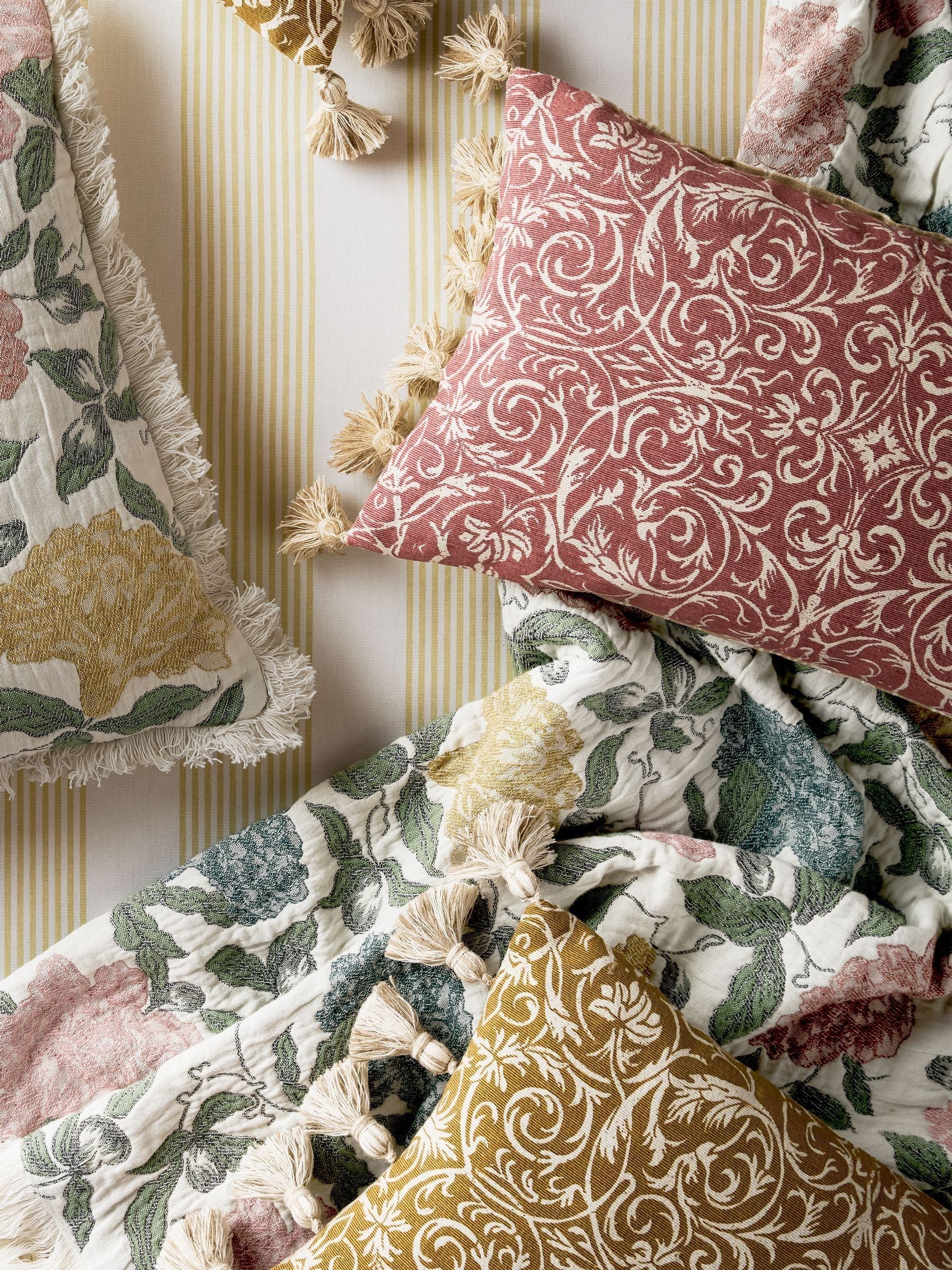 Historic Royal Palaces Albert Jacquard throw, imported from the UK
