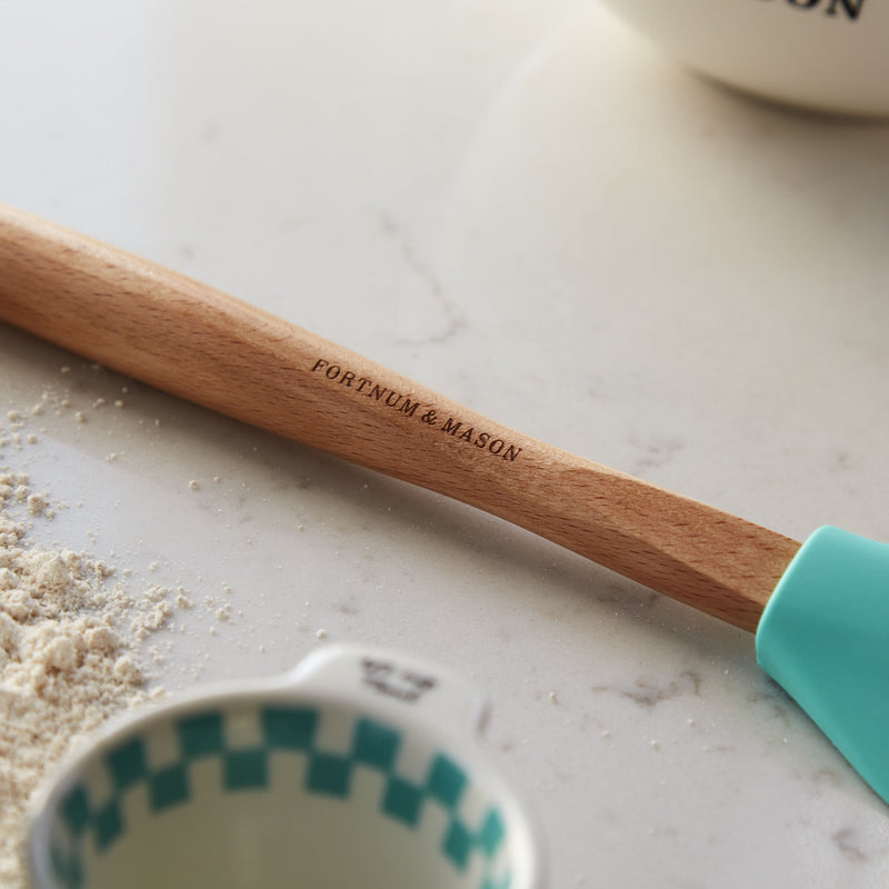 Fortnum's kitchen spatula in beechwood and silicone (British brand)
