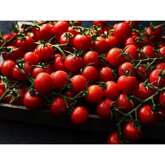 M&S Piccolo Vine Tomatoes   220g