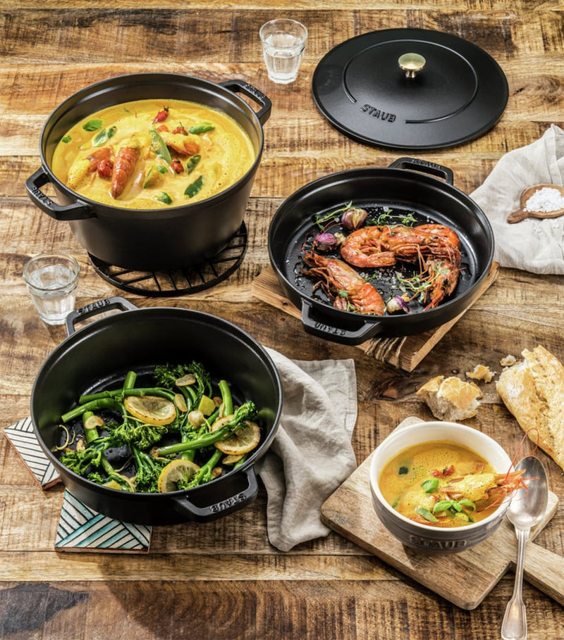 Staub 3-piece round stackable cast iron cocotte set with 1.9L, 2.9L, and 4L capacities (British brand)