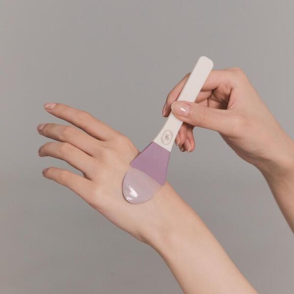 Heveblue Soft Curve Spread Brush 1pc, UK version