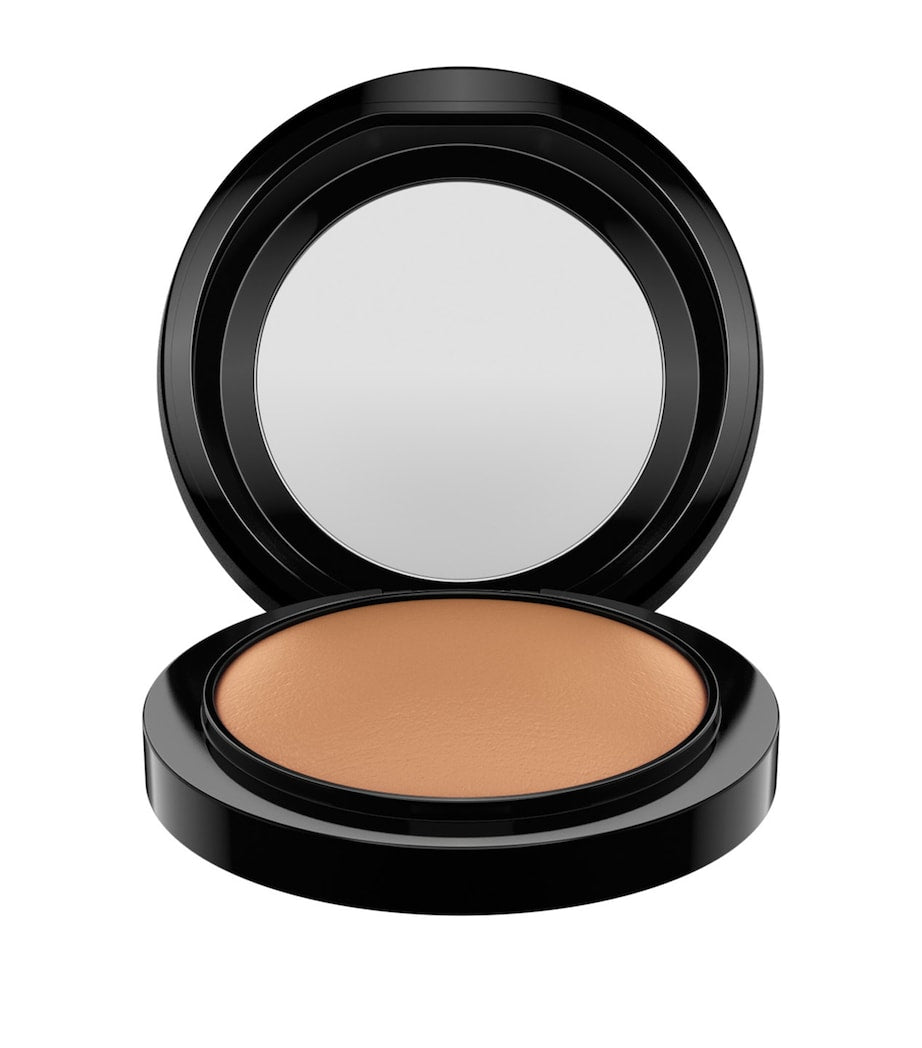 MAC Mineralize Skinfinish Natural compact powder 10g, imported from the UK