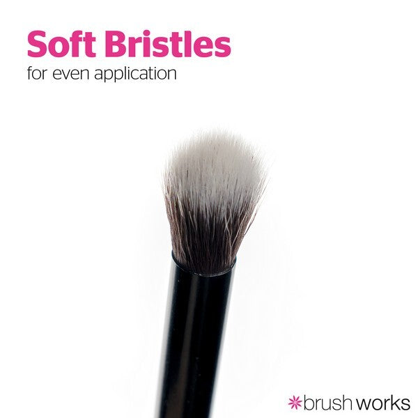 Brushworks No. 14 fluffy blending eye brush - British product