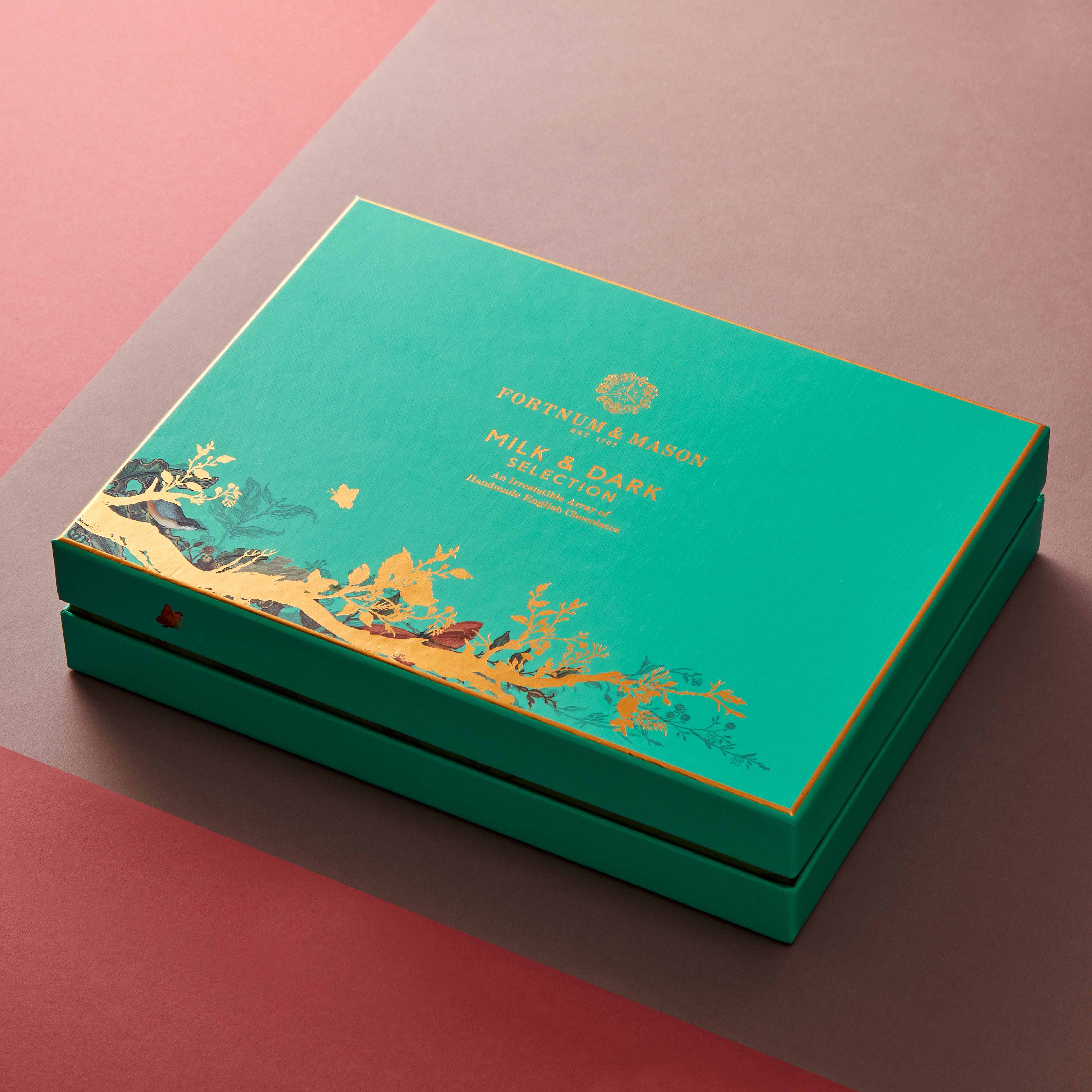 Fortnum's milk and dark chocolate selection box 950g - British product