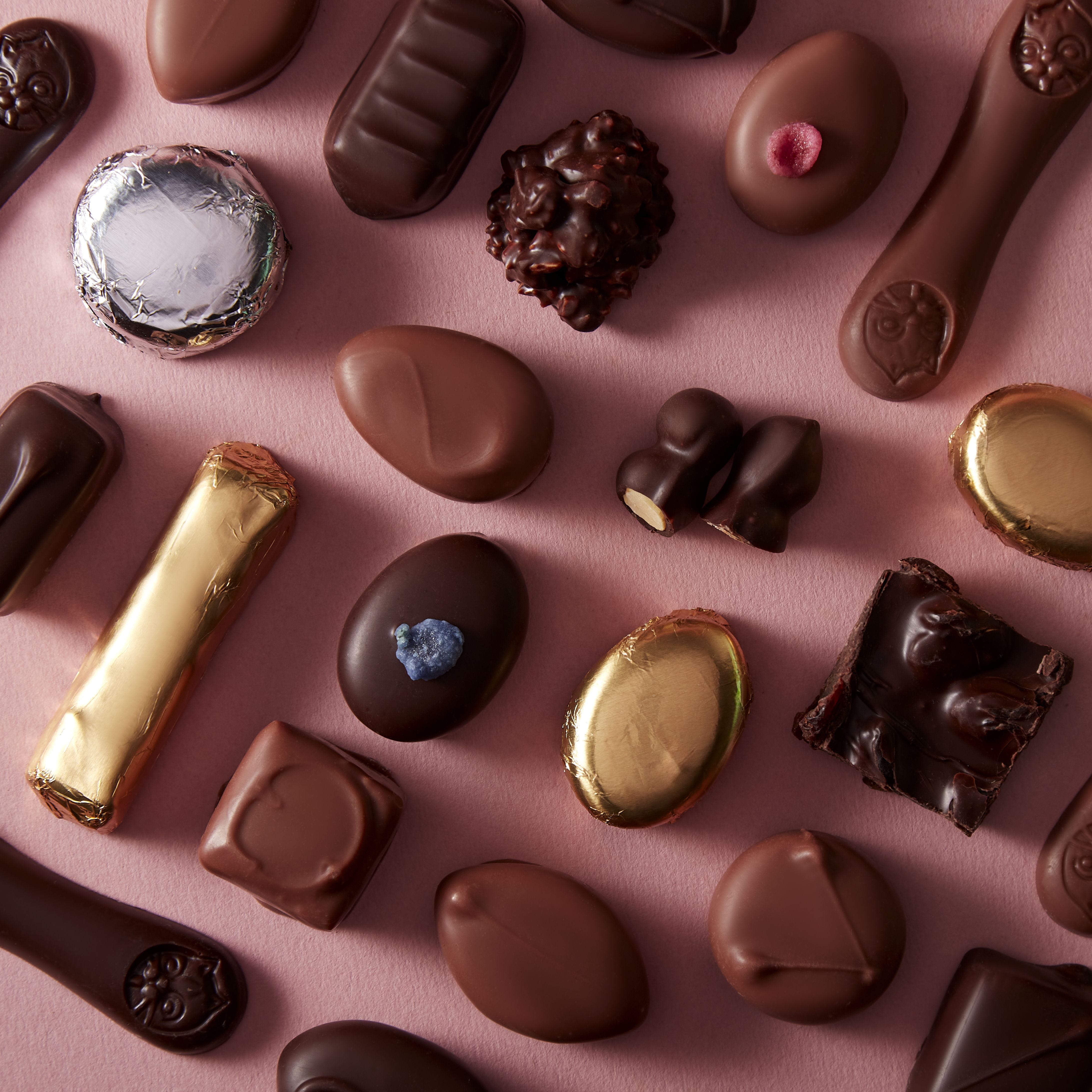 Fortnum's milk and dark chocolate selection box 950g - British product