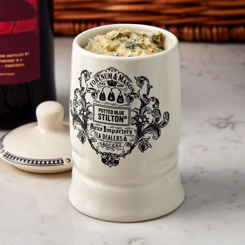 Port and Stilton hamper with port wine and Stilton cheeses, UK version