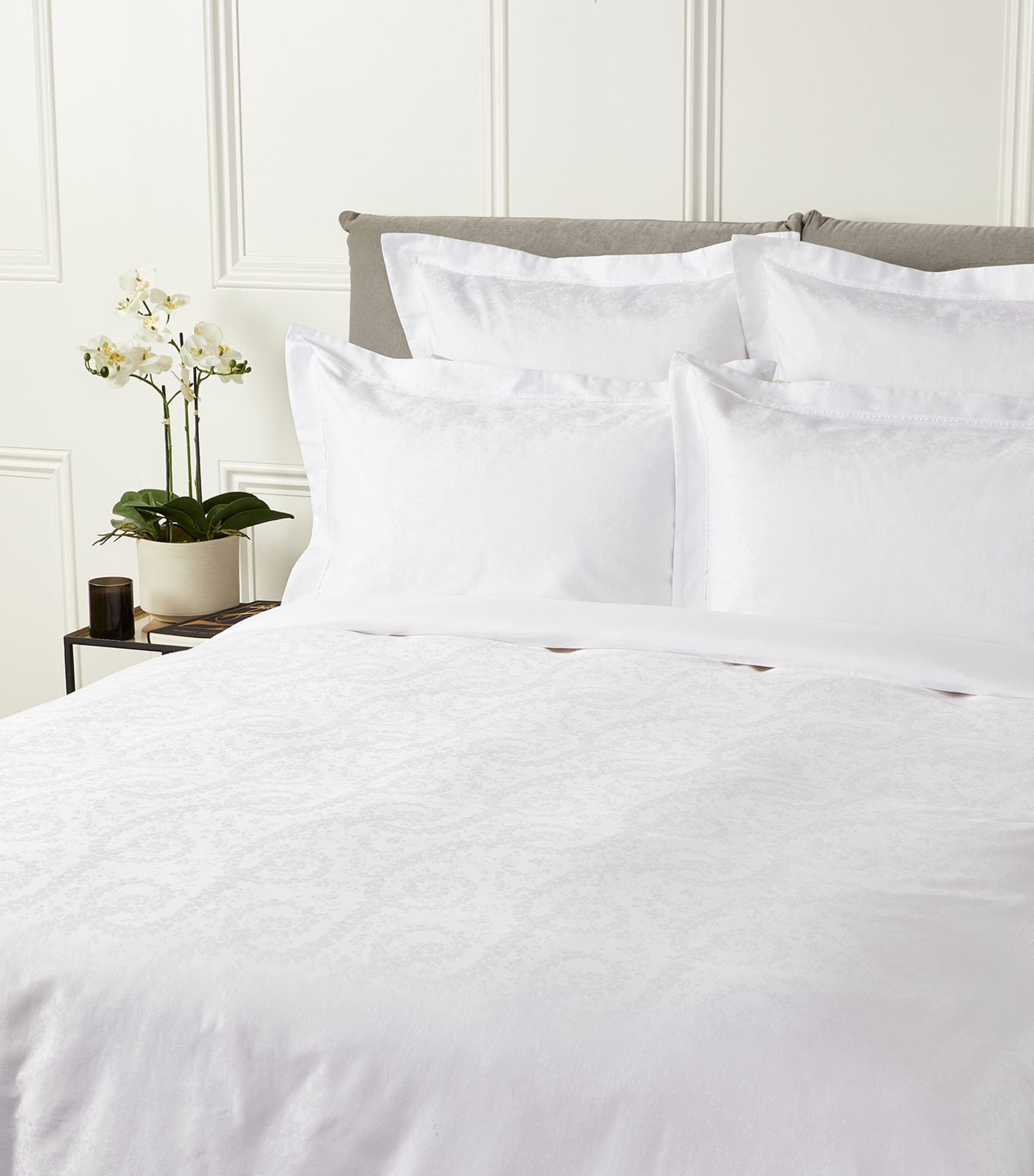 Amalia Suave Super King fitted sheet 180cm x 200cm - British product