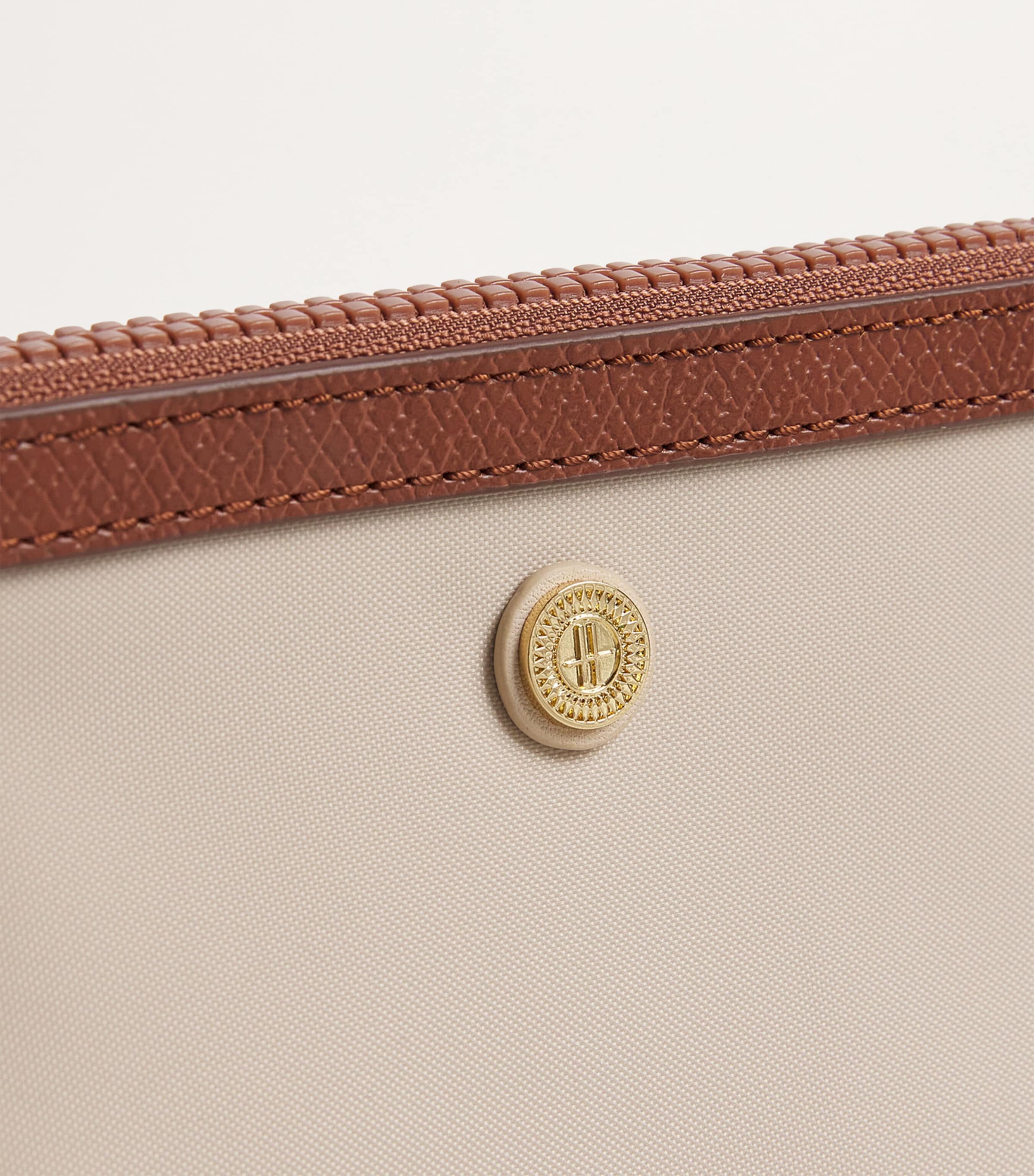 Harrods small nylon wash bag - British product