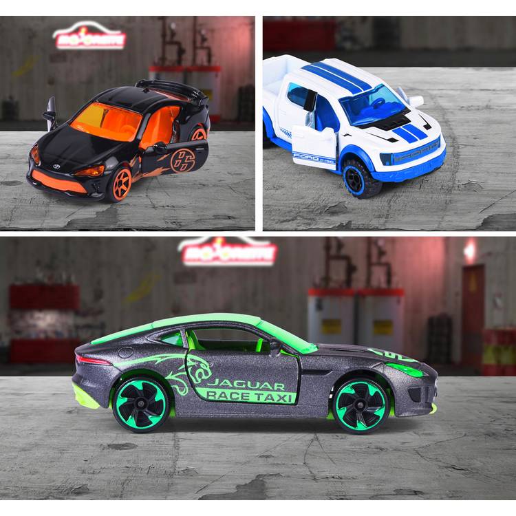 Majorette toy car giftpack with 10 models, imported from the UK