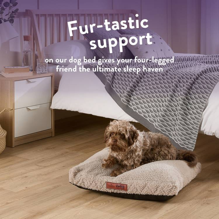 Slumberdown Sherpa pet bed small, imported from the UK