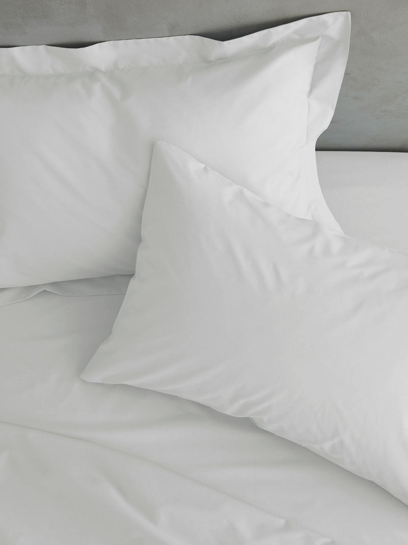 Catherine Lansfield Set of 2 White Easy Care Percale Pillowcases