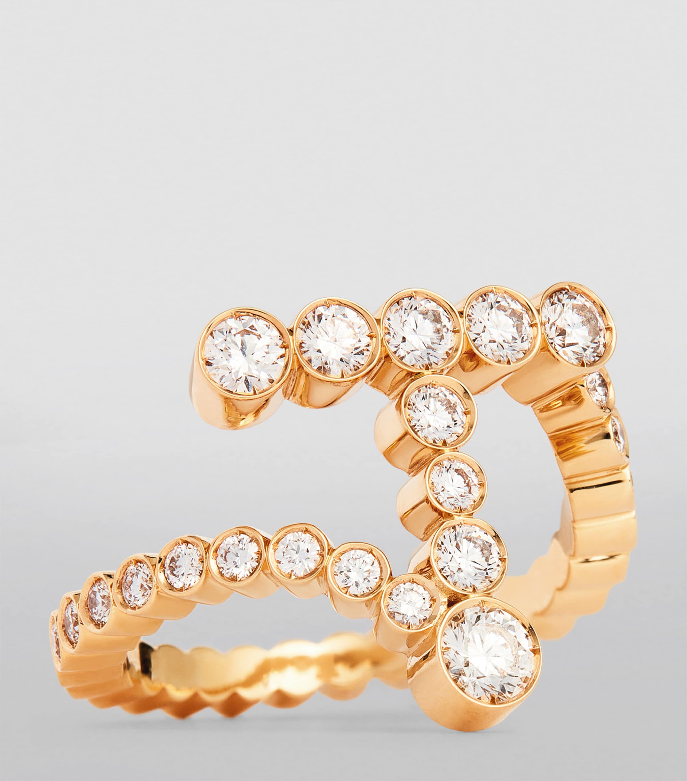 Bague 'T' Sophie Bille Brahe en or jaune et diamants, importée du Royaume-Uni