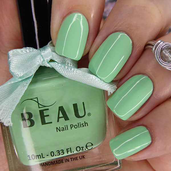 BEAU Polish nail polish neon green 10ml, UK version